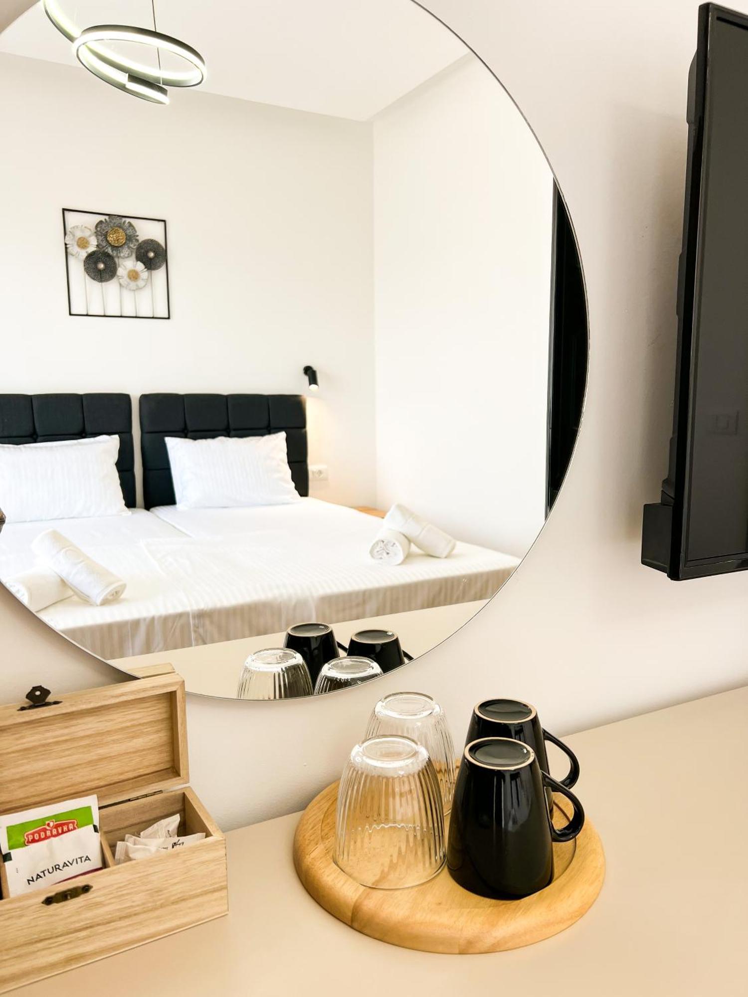 Square Residence ウルツィニ エクステリア 写真