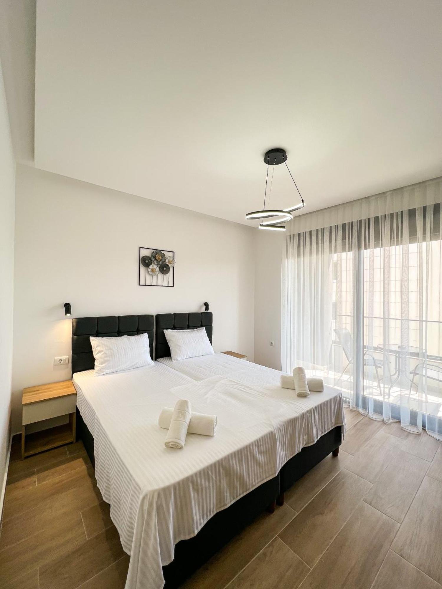 Square Residence ウルツィニ エクステリア 写真