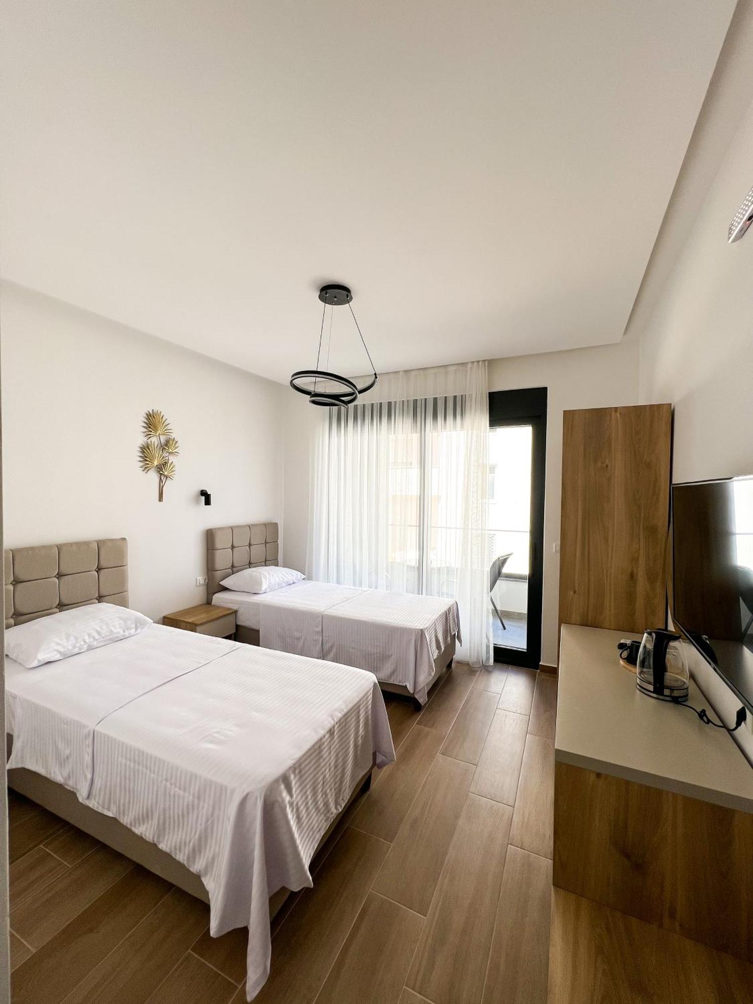 Square Residence ウルツィニ エクステリア 写真